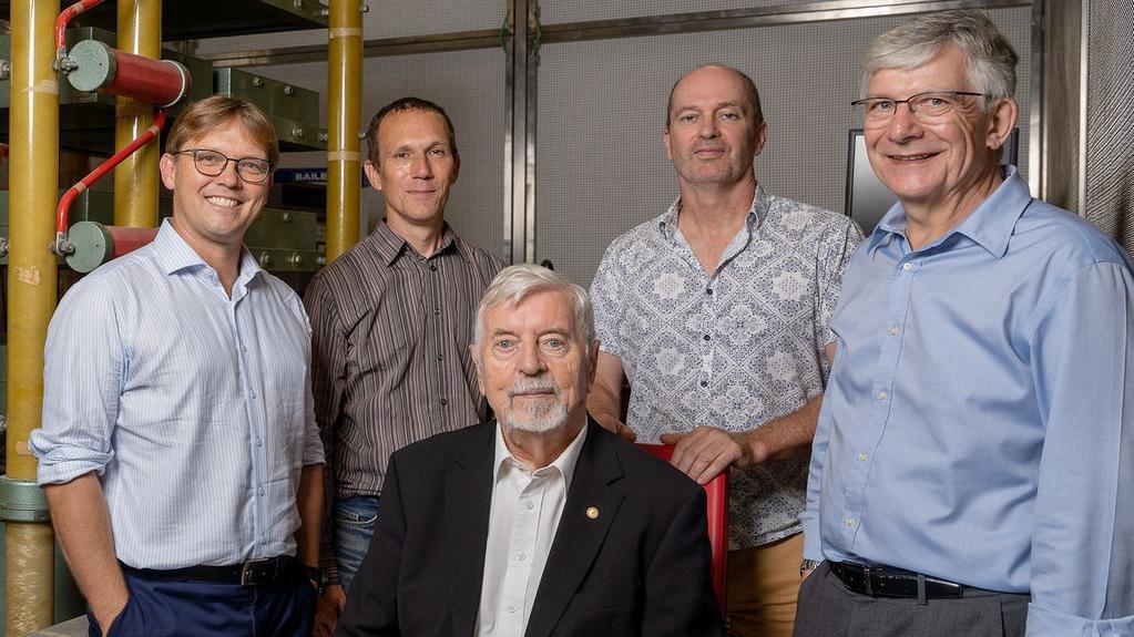 Laser fusion pioneer Prof Heinrich Hora (centre) with (from left) HB11 co-founder Dr Warren McKenzie, Macquarie University and UNSW collaborators and Alex Fuerbach and Prof Francois Ladouceur, HB11 Energy Director and former ANSTO CEO Dr Adi Paterson.